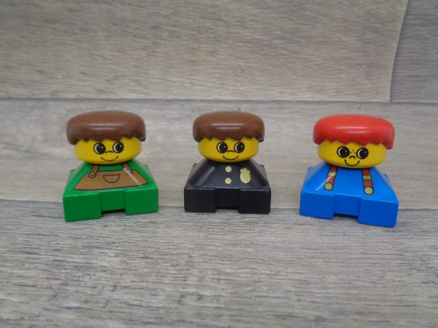 Duplo set bestaande uit 3 romppoppetjes