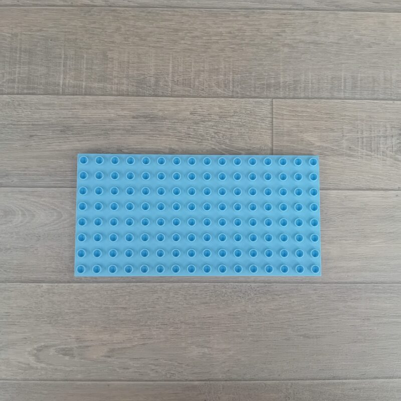 Duplo lichtblauwe bouwplaat 8 x 16 nops