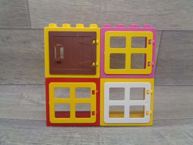Duplo set bestaande uit 4 ramen/deuren