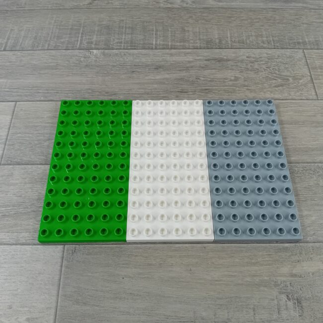 Duplo set bestaande uit 3 bouwplaten 6 x 12 nops