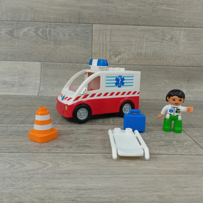 Duplo ambulance