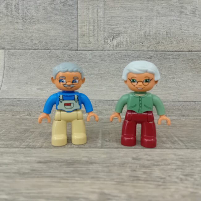 Duplo poppetjes opa en oma